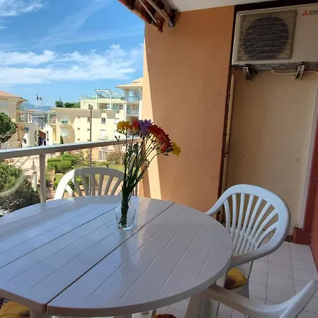 Le Capitole Vue 27m2 2 Adultes 2 Enfants Avec Climatisation Et Garage 아파트